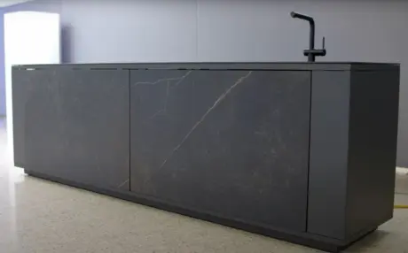 Een prototype van een design buitenkeuken ontworpen door Pillen Group.