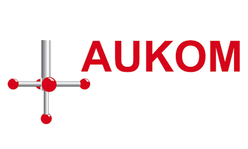 Het logo van AUKOM-certificeringen.