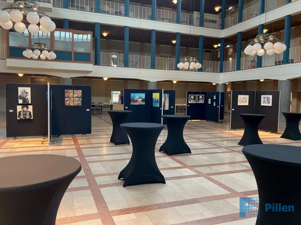 Evenement Tentoonstelling Mobiele Scheidingswanden Gemeente Hengelo PR Runner Evenement Tentoonstelling Mobiele Scheidingswanden Gemeente Hengelo PR Runner