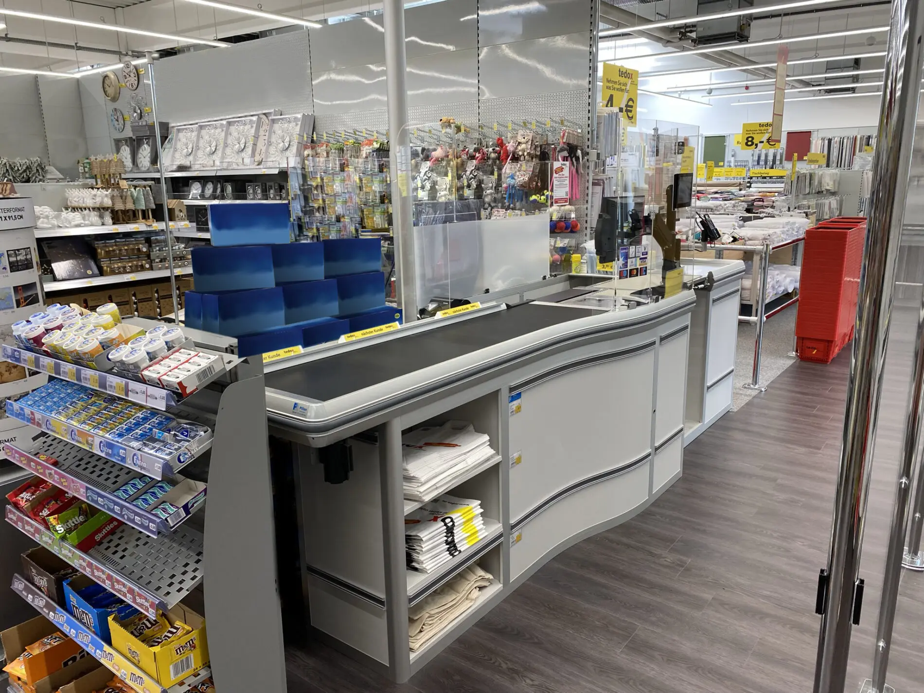 Kassameubel Winkel 02 Enkel Pillen Checkout Systems Bv