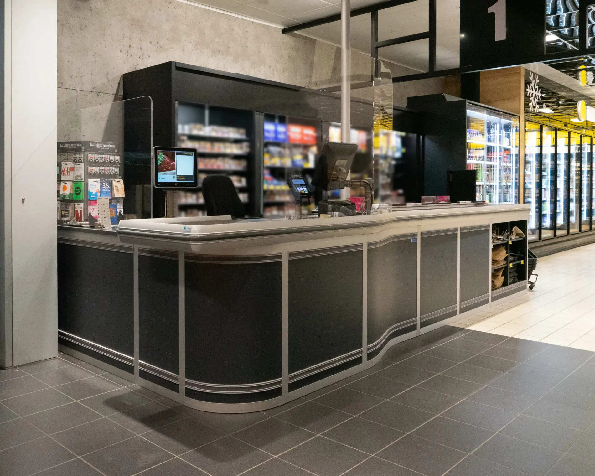 Servicebalie kassameubel 03 Pillen Checkout Systems Retail