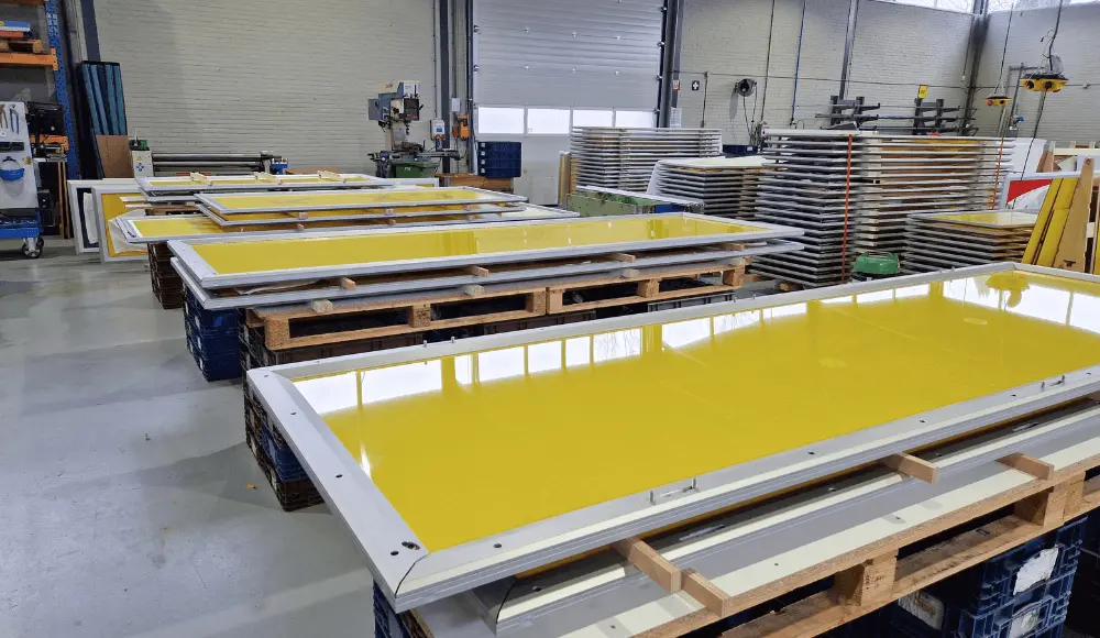 Aluminium Extrusieprofiel Waterdichte Bewegwijzering Luchthaven Productie Assemblage Pillen Projects AAS International