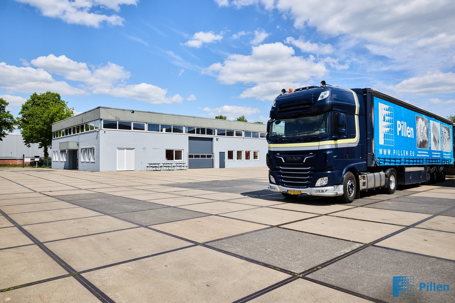Pillen Group transport logistiek Buitenterrein Pillen Group